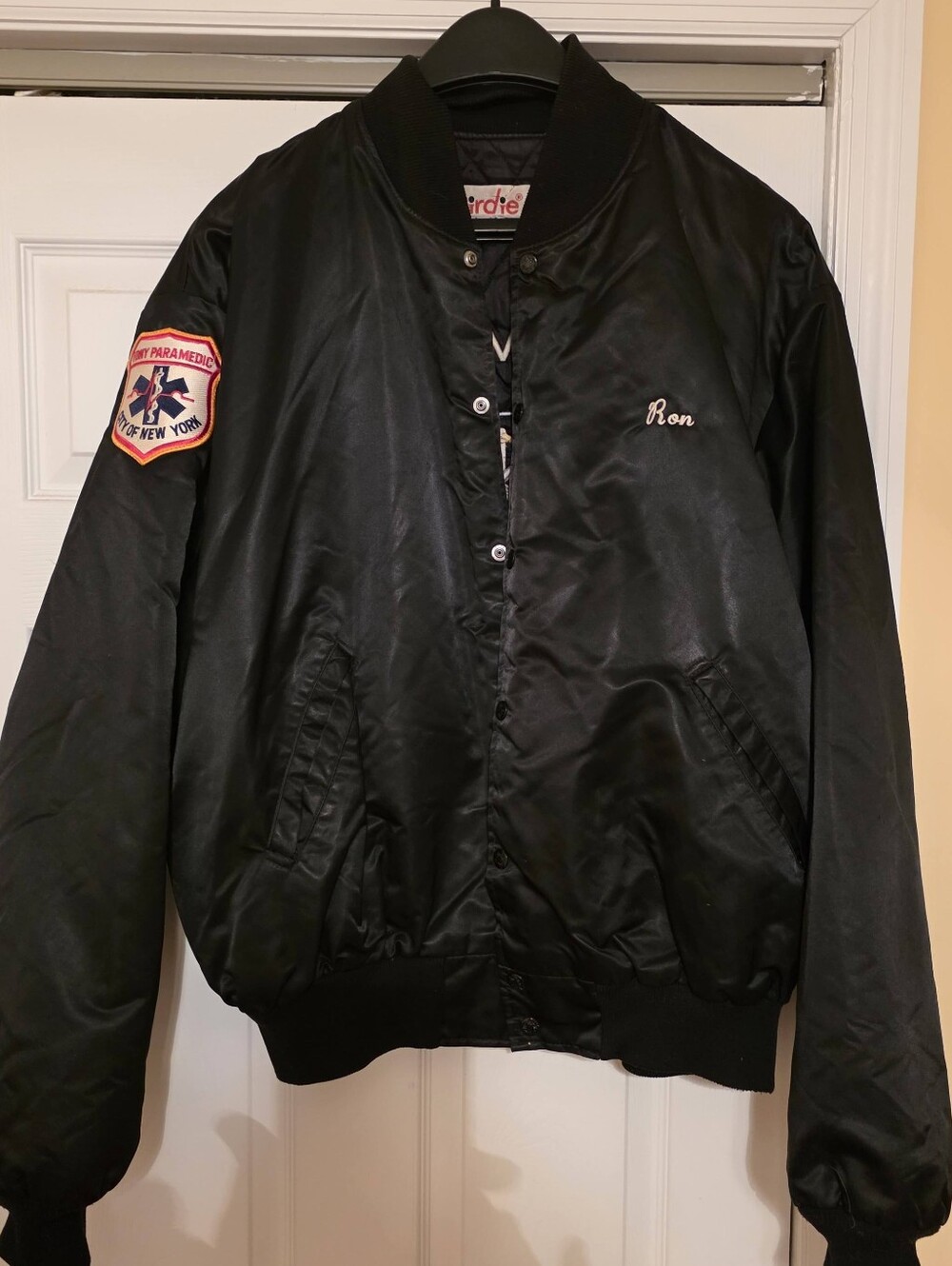 🔥 Authentic Vintage 80s/90s Black Harlem E.M.S. Satin Bomber Jacket

🔥